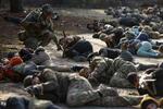 　３月２７日、ウクライナの首都キーウで行われた軍の訓練（ロイター＝共同）