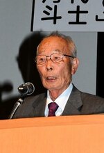 農地整備と人材育成の重要性を語る小林代表理事＝１９日、湯梨浜町はわい長瀬のハワイアロハホール
