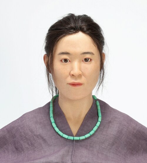 名前を募集している女性復顔像（青谷かみじち史跡公園提供）