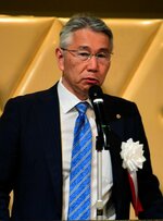 ５０年の歴史を振り返り、今後の活躍を誓う西村理事長