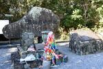 　沖縄・渡嘉敷島の慰霊碑＝２月