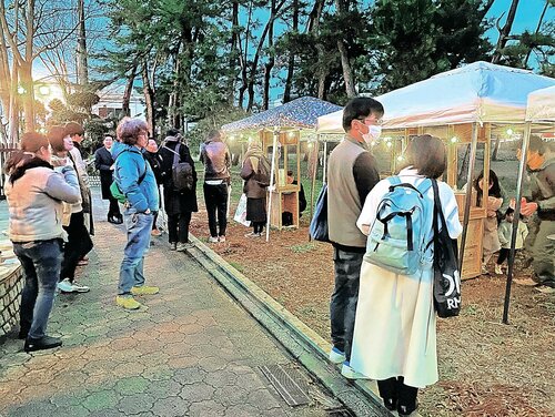 イベントを楽しむ参加者