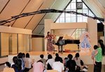 国内唯一の弦楽器の美術館での演奏会＝２０２２年６月14日、鳥取県三朝町の三朝バイオリン美術館