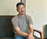 「精神障害に関する知識を広めたい」と話す谷口さん＝鳥取市末広温泉町のサイコロ