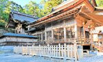 装飾を抑えながらも端正な意匠が見られ、明治中期から昭和前期にかけて紙幣の図柄にもなった宇倍神社の社殿＝２２日、鳥取市国府町宮下の宇倍神社