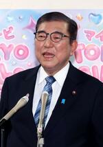 　東京都内で記者団の取材に応じる石破首相＝１日午後（代表撮影）