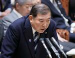 　参院決算委で答弁する石破首相＝７日午前