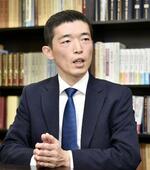 　インタビューに答える江口氏＝２０２３年１０月２４日、東京都千代田区