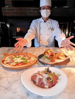 ランチメニューとして提供している（手前から時計回りに）「鳥取和牛ローストビーフ丼」「鳥取和牛とゴルゴンゾーラのピッツァわさびソース」「鳥取和牛の炭火焼ダブルハンバーガー」の３品
