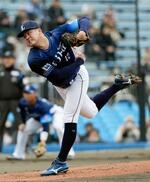 　楽天戦に先発し５回無失点の西武・渡辺＝静岡