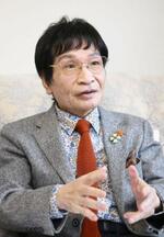 　インタビューに答える尾木直樹さん