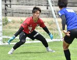 クリーンシートでの勝利を誓うＧＫ井岡＝オールガイナーレＹＡＪＩＮスタジアム