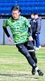左足の正確なキックで攻撃にアクセントを加える温井駿斗