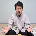 　インタビューに応じる松永拓也さん