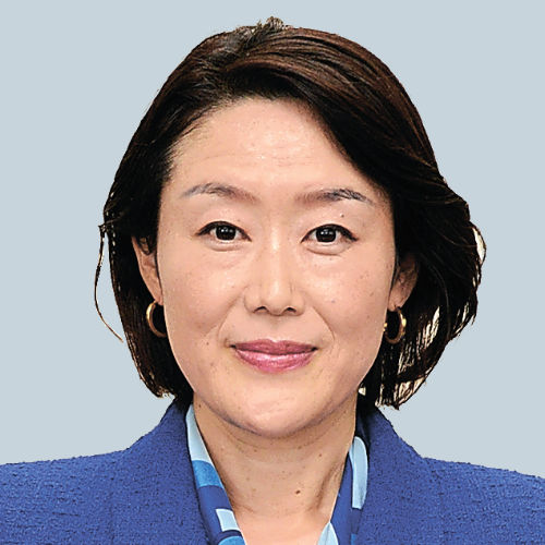 山川　智帆