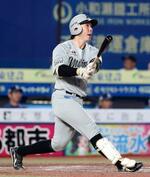 　３回ロッテ１死一、二塁、寺地が右越えに３ランを放つ＝ＺＯＺＯマリン