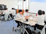 ワークショップに取り組む受講者