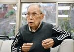 　太平洋戦争時の記憶を語る金子茂敏さん＝２０２４年１２月１日、横浜市鶴見区
