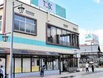 町内唯一のスーパーで、店舗の事業承継がまとまったトスク若桜店＝１３日、鳥取県若桜町若桜