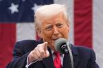 　米ホワイトハウスで演説するトランプ大統領＝２日、ワシントン（ＡＰ＝共同）