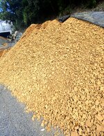 坑廃水の処理工程で発生する「脱水殿物」（鳥取県提供）