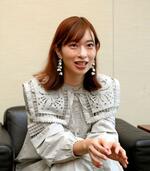 　倉持由香さん