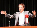 俳優時代のエピソードを披露する森田さん