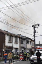 25日午後１時半ごろ、米子市冨士見町