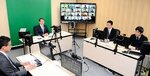 フェイク情報対応の意義や対処方針について確認するチームのコアメンバー＝１５日、鳥取県庁
