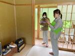 　「中越大震災ネットワークおぢや」が行った家屋被害調査の演習＝５月、新潟県小千谷市（同ネットワーク提供）