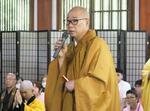 　京都市伏見区の醍醐寺で行われた「のみ入れ式」であいさつする大原弘敬執行長＝１８日