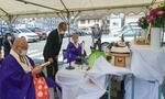 　「二日市保養所」跡地で営まれた慰霊祭＝１４日午前、福岡県筑紫野市