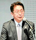 リハビリ医療の現状と今後について講演する三橋会長