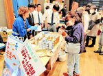 注目を集めた共同開発の「ばばちゃんの缶詰」販売