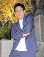 二代目」でソロデビューした木村徹二＝大阪市中央区