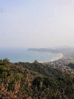 桐山城頂部から浦富海岸を臨む