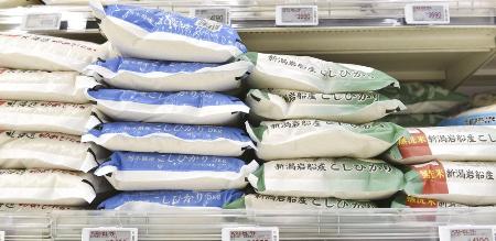 　東京都内のスーパーのコメ売り場