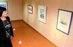 法勝寺電車や高島屋前など地元にゆかりのある作品が並ぶ会場