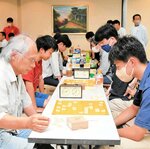 熱戦を繰り広げる参加者