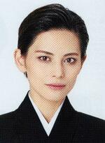 　朝美絢さん