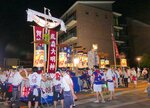 安来庁舎周辺に初めて参集した４自治会の山車