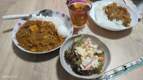 知り合いの家で食べたカレー（本人提供）