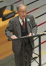 　核兵器禁止条約の第３回締約国会議で発言する被団協事務局次長の浜住治郎さん＝３日、米ニューヨークの国連本部（共同）