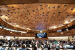 　世界保健機関（ＷＨＯ）総会が開かれた、国連欧州本部内の会場＝５月２７日、スイス西部ジュネーブ（ロイター＝共同）