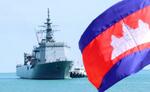 　１９日、カンボジア南西部のリアム海軍基地に寄港する海上自衛隊の掃海母艦「ぶんご」（共同）
