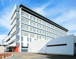 完成した山陰労災病院の新棟＝米子市皆生新田１丁目