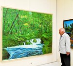 県内外の作家の力作や特別展示作品が並ぶ会場