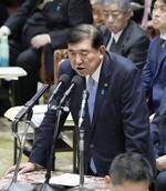 　衆院予算委で答弁する石破首相＝１０日