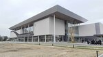 建設工事が完了した鳥取県立美術館の外観＝８日、鳥取県倉吉市駄経寺町２丁目