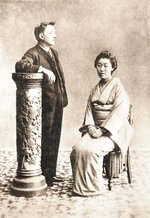 ＮＨＫ連続テレビ小説「ばけばけ」のモデルとなる小泉セツ（右）と、夫のラフカディオ・ハーン（小泉八雲記念館提供）